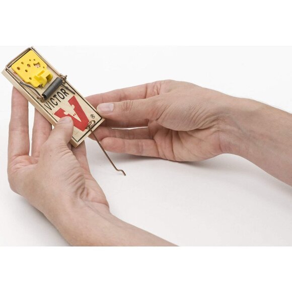 Victor Easy Set Mouse Trap 4-Pack M033 - Wooden Easy Set Mouse Trap - Pre-baited - Picture 4 of 4